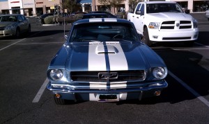 Love the scoop and the stripes!!!