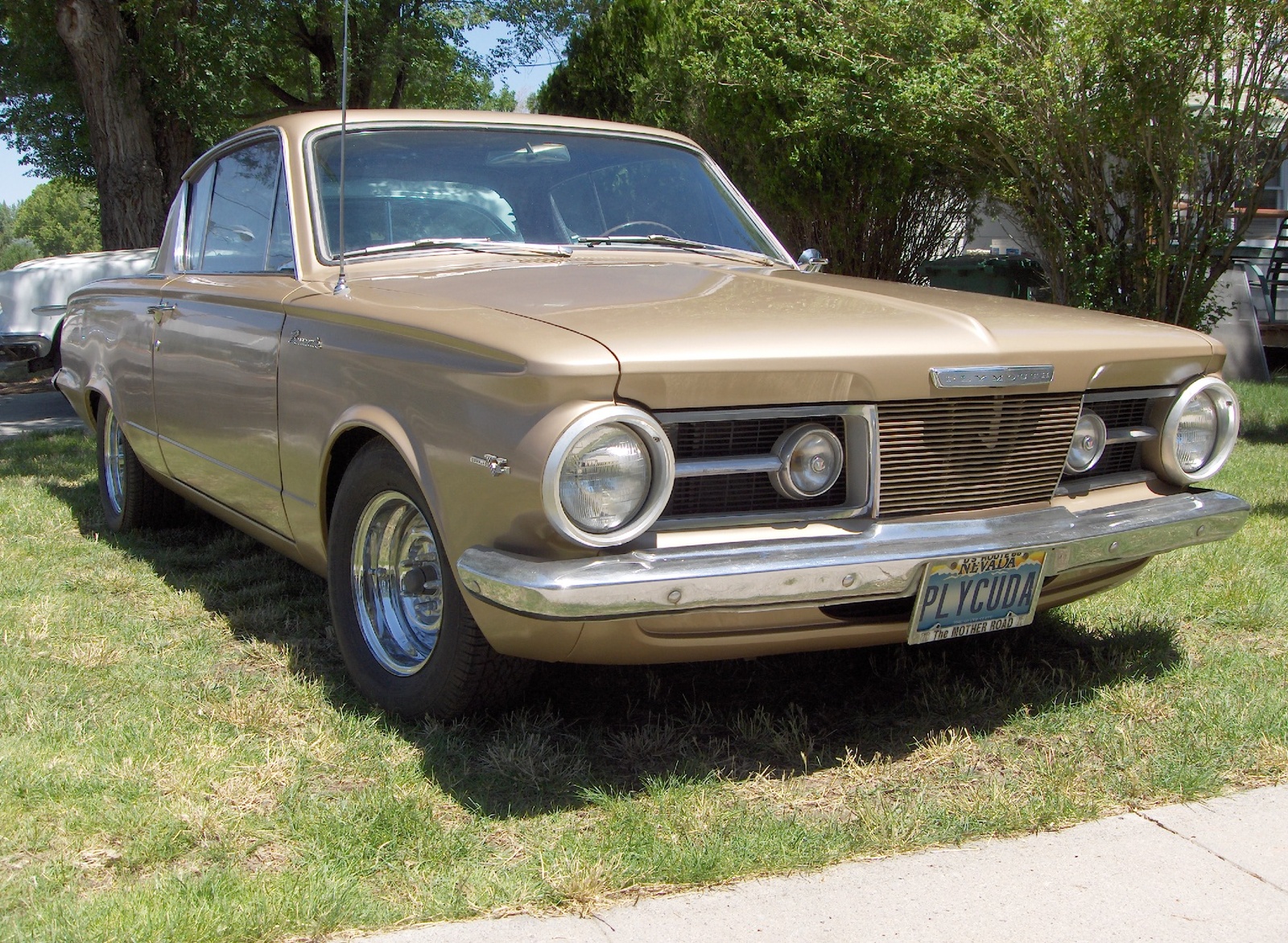 plymouth barracuda 1965